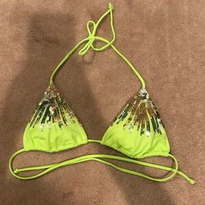 NWOT VICTORIAS SECRET BATHING SUIT TOP